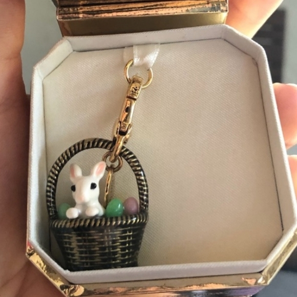 JUICY COUTURE LIMITED EDITION EASTER BASKET CHARM - Picture 4 of 6